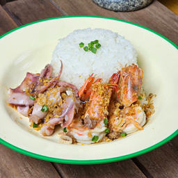 ข้าวทะเลทอดกระเทียม