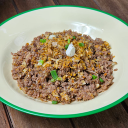 เนื้อโคขุนบดผัดกระเทียม