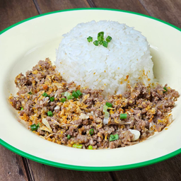 ข้าวเนื้อโคขุนบดผัดกระเทียม