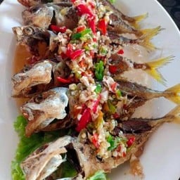 ปลาทูทอดพริกสด 5 ตัว