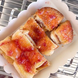 เนย-แยมสตรอเบอร์รี่