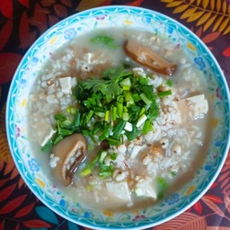 ข้าวต้มลูกเดือยห็ดหอม Vegan