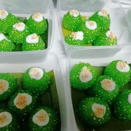 สาคูยัดไส้ลาวา