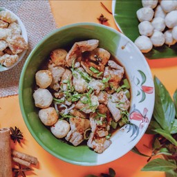 ก๋วยเตี๋ยวเนื้อ