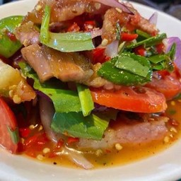 ยำเนื้อย่าง