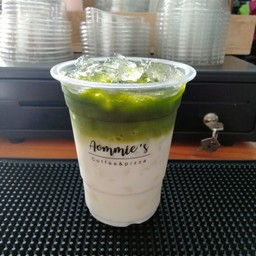 มัทฉะมะพร้าวนมสด