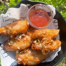 ปีกไก่ทอดน้ำปลา