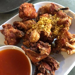 ไก่ทอดครึ่งตัว