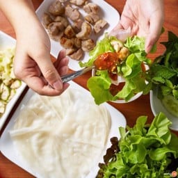 แหนมเนือง