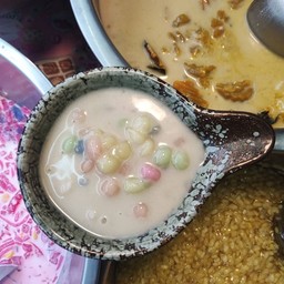 บัวลอยกะทิสด