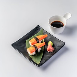 ข้าวปั้นหน้าปูอัด