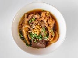ก๋วยเตี๋ยว ไก่