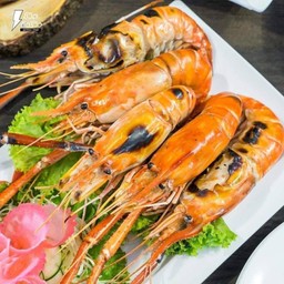 กุ้งก้ามกราม เผา ครึ่งกิโล 6-7 ตัว