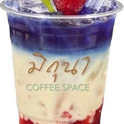 สตรอว์เบอรี่อัญชันลาเต้