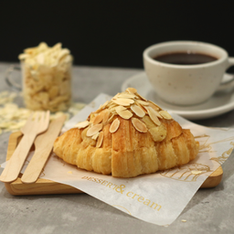 Croissant Almond