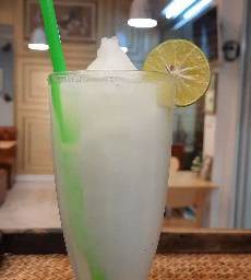 น้ำมะนาวปั่น Lime smoothie