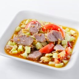 ตำหมูย่างคะน้ากรอบ