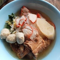 ก๋วยเตี๋ยวปลื้มปิง