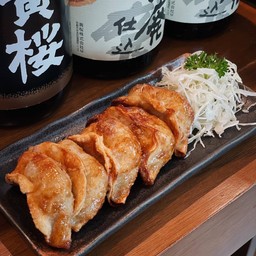 เกี๊ยวซ่า 5 ชิ้น