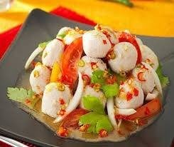 ยำลูกชิ้นน้ำจิ้มรสเด็ด