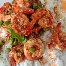 พริกแกงกุ้ง ราดข้าว