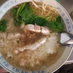 ข้าวต้มทะเล ปลา,กุ้ง,หมึก
