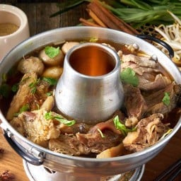 ก๋วยเตี๋ยวเนื้อตุ๋น หมูตุ๋น ok ป่ะ พระราม 2