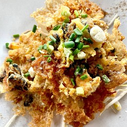 ผัดไทยเส้นเล็ก -ผสมหอยทอด