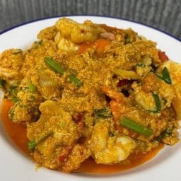 กุ้งผัดผงกะหรี่