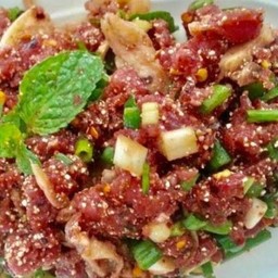 ก้อยเนื้อมะนาว(ดิบ)