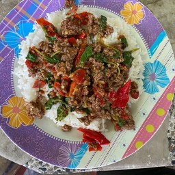 ข้าวกระเพราเนื้อ+ไข่ดาว