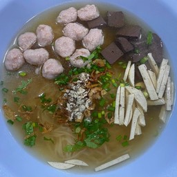ก๋วยจั๊บหมูเด้ง