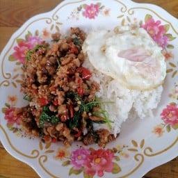 ข้าวราดกระเพราหมูสับ