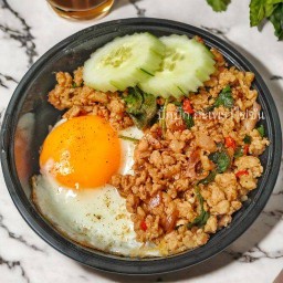 ข้าวกะเพราหมูสับ+ไข่ดาว