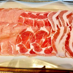 เพิ่มชุดรวมหมู [Pork Set (Additional)]