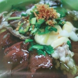 ต้มเลือดหมู นายหยัด ต้มเลือดหมู นายหยัด สาขา1