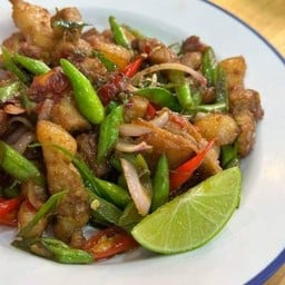 สามชั้นผัดกะปิ