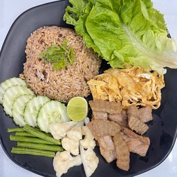 ข้าวผัดน้ำพริกตาแดงกุ้งสับ