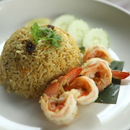 ข้าวผัดสับปะรดกุ้งสด