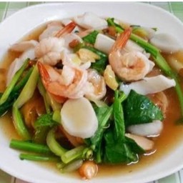 ราดหน้าทะเล