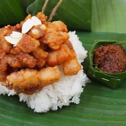 ข้าว x สามชั้นทอดน้ำปลา