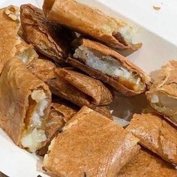 ทองม้วนสดห่อกรอบ ไส้ลำไย มะพร้าวอ่อน 12 ชิ้น