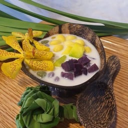 ร้านหอมหวานบ้านบัวลอย by ต้นอ้อบัวลอยกะทิสด