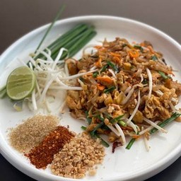 ผัดไทยไข่