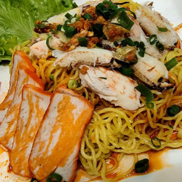 บะหมี่ปูหมูแดง