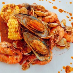 กุ้งถัง ทะเลเดือด