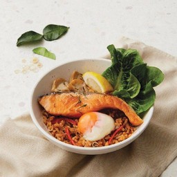 Tom-yum paste rice with salmom