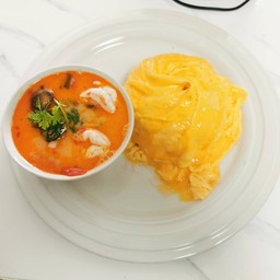 ข้าวไข่ข้นทอร์นาโดต้มยำ