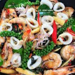 ข้าวผัดขี้เมา (เลือก กุ้ง ปู ปลา หอย หมึก ทะเล)