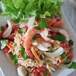 ยำมาม่าทะเล